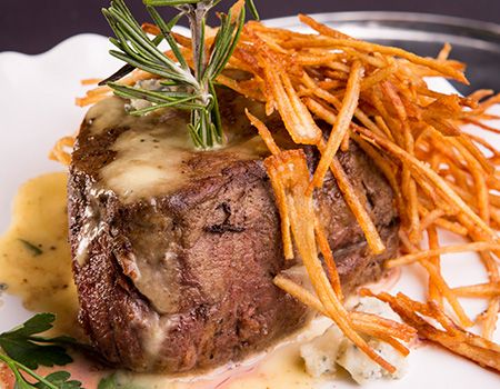 Tenderloin Steaks with Blue Cheese Sauce Tenderloin Steaks with Blue Cheese Sauce